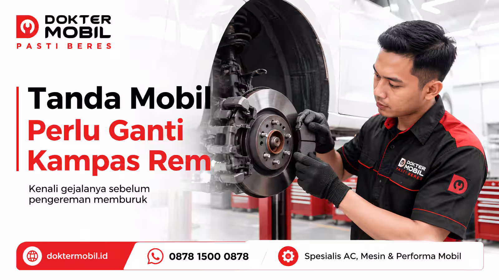 Tanda mobil perlu ganti kampas rem saat teknisi memeriksa kampas dan cakram kendaraan